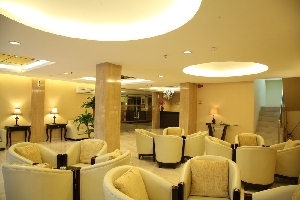 Nite&day Roxy Hotel Jakarta