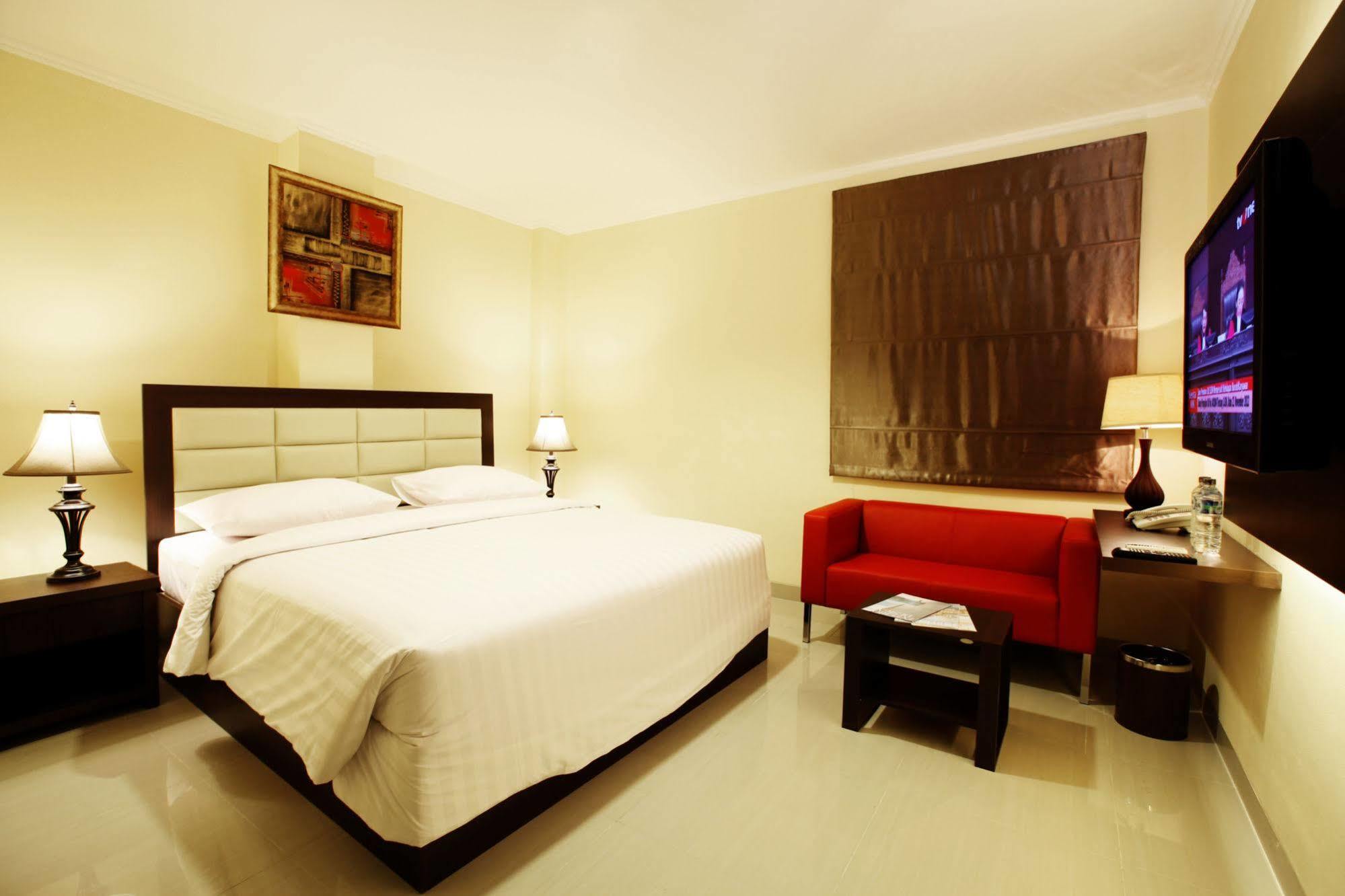 Hotel Nite&day Roxy Jakarta